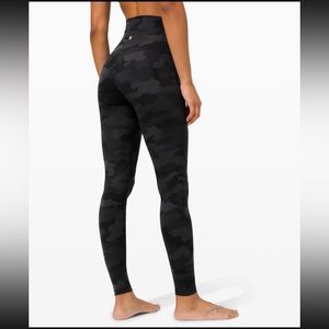 Lululemon Camouflage Print Size 8/28”